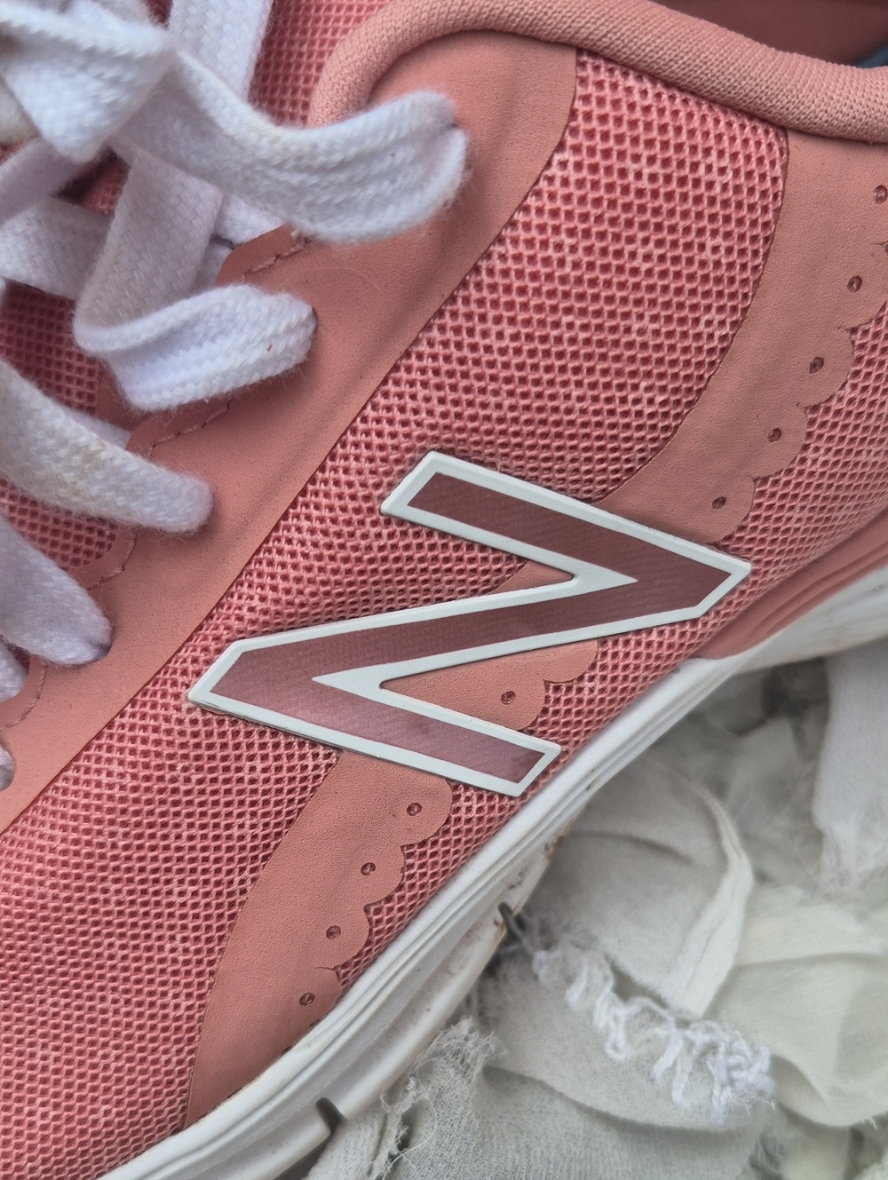 New Balance - Picture 7 of 7